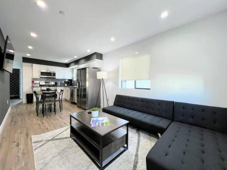 4Br Townhouse In Koreatown ロサンゼルス エクステリア 写真