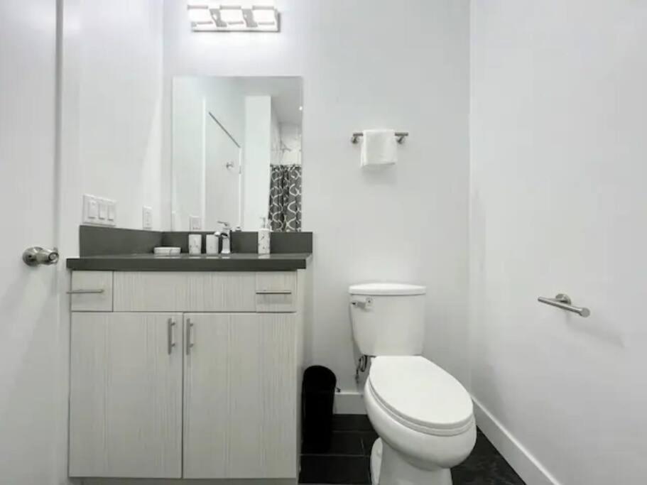 4Br Townhouse In Koreatown ロサンゼルス エクステリア 写真