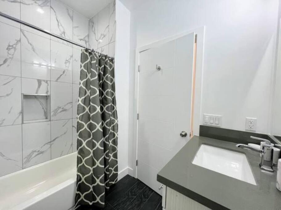 4Br Townhouse In Koreatown ロサンゼルス エクステリア 写真