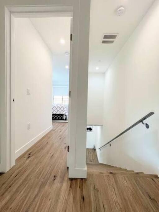 4Br Townhouse In Koreatown ロサンゼルス エクステリア 写真