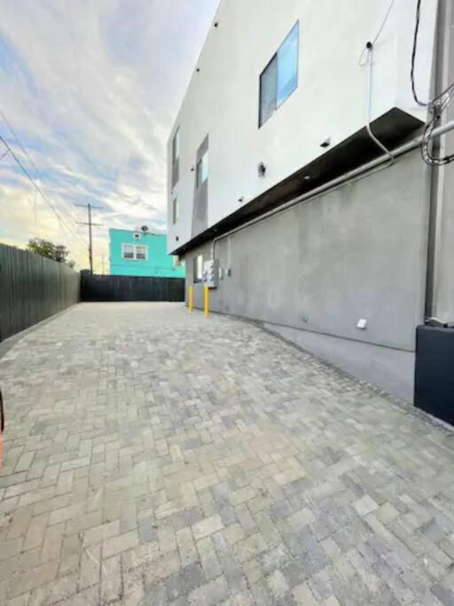 4Br Townhouse In Koreatown ロサンゼルス エクステリア 写真