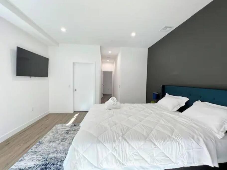 4Br Townhouse In Koreatown ロサンゼルス エクステリア 写真